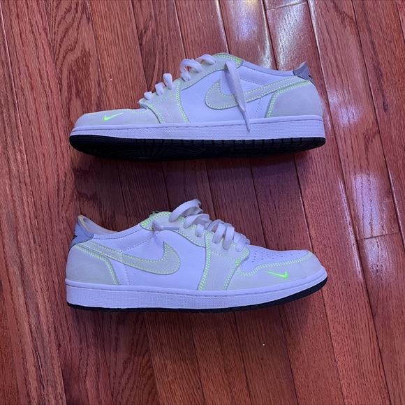 Jordan 1 low OG ghost green - Picture 4 of 6